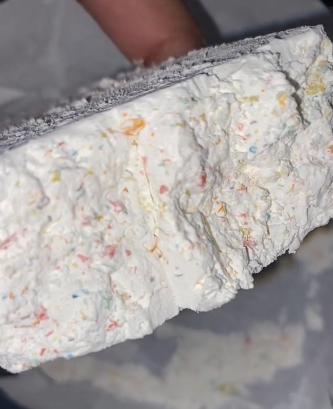 CCCIF.ASMR FRUITY PEBBLES BRICK